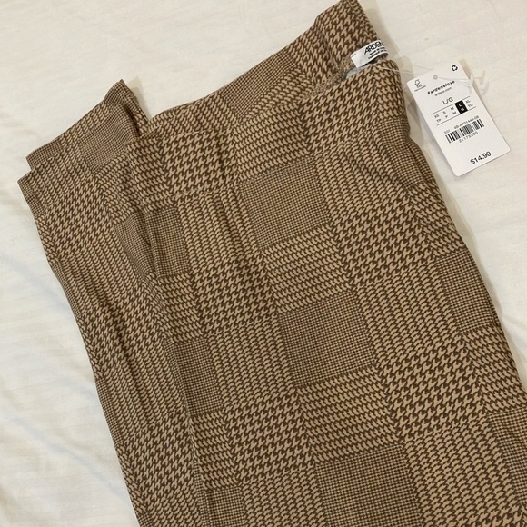 NWT Ardene women's large Tan plaid leggings - very soft fabric - Picture 1 of 15